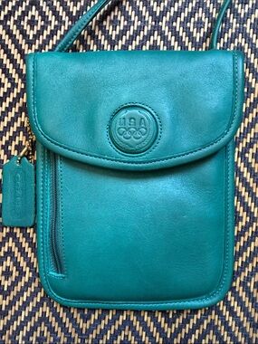 VINTAGE COACH USOC TOURIST POUCH s#657(6908)JADE GREEN OLYMPIC GAMES COLLECTION
